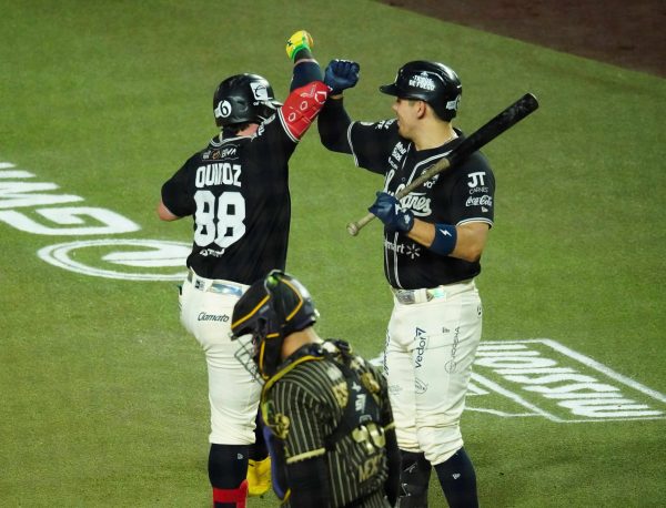 Sultanes abre serie con aplastante victoria ante Chihuahua 1 527088229 1694056454610565 355314827336999014 n e1754111292296