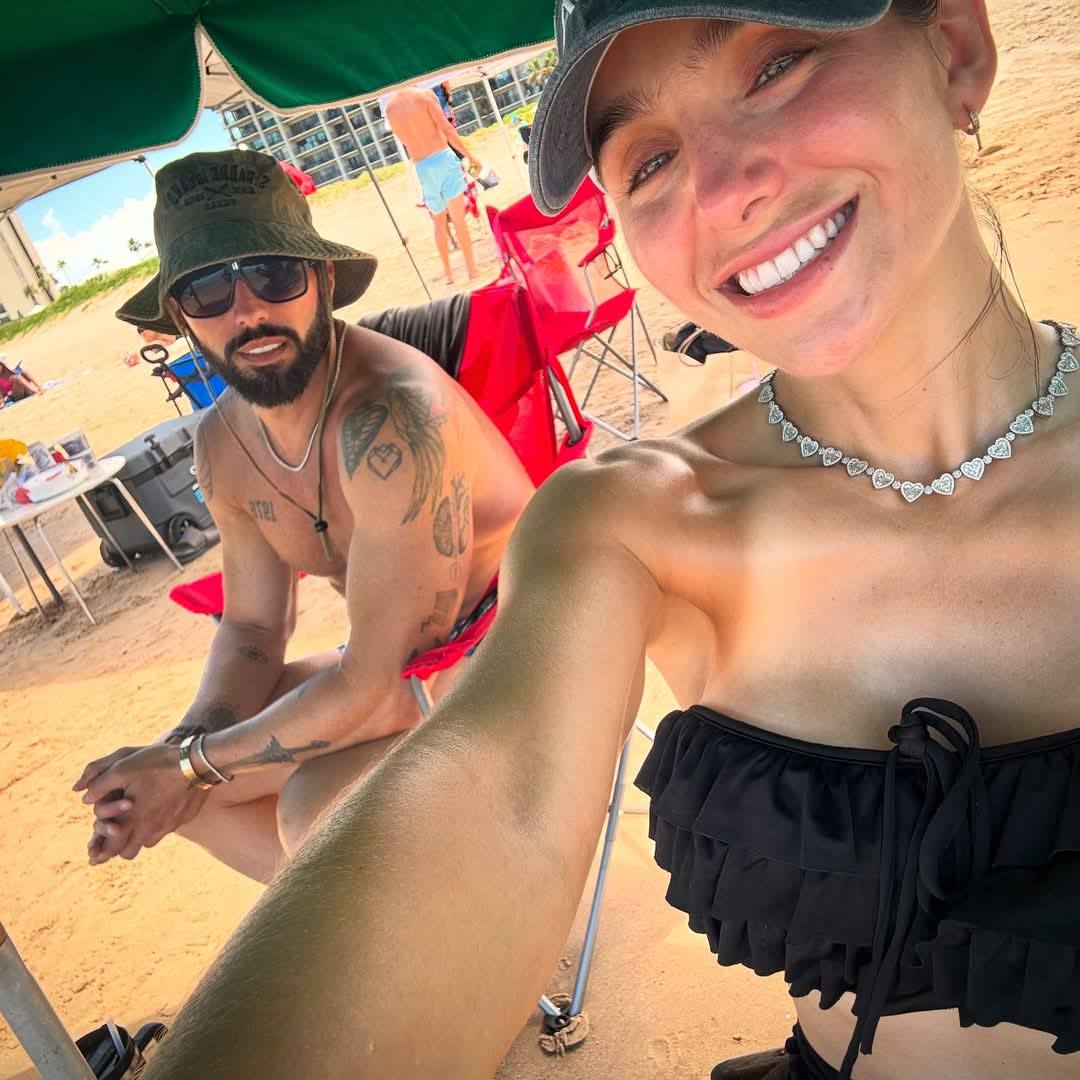 Los De Nigris vacacionan en la Isla del Padre 1 527763738 31024252103855246 5849858191840078413 n