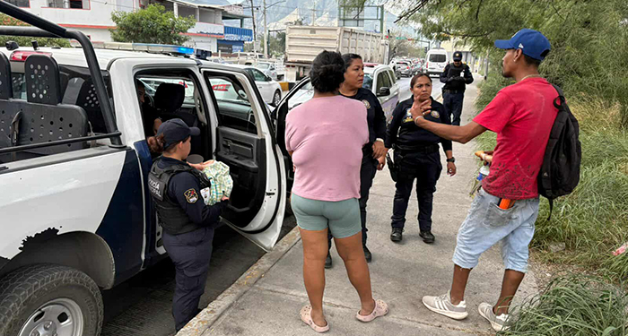 Policías salvan a bebé de morir calcinado en Escobedo 1 527969131 1753231605314116 5174076175752920125 n