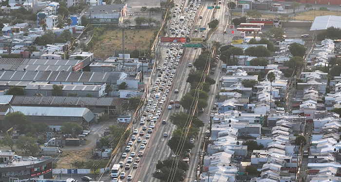 Tráfico pesado en San Nicolás por cierre en Rómulo Garza 1 528128211 1692465484751726 8291761249420019473 n