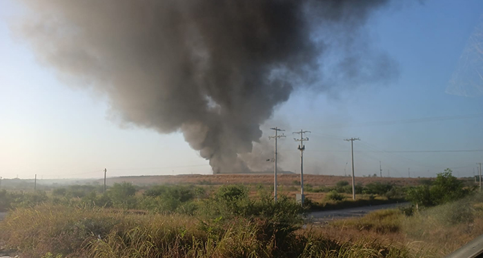 Sofocan bomberos incendio de llantas en Las Anacuas en Reynosa 3 530361147 1273544777584488 6303616737441445937 n