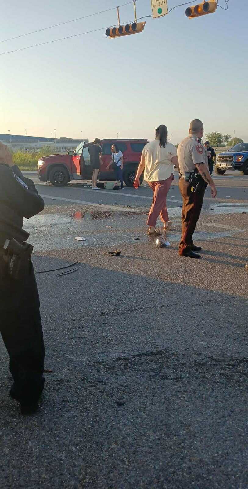 Accidente vial provoca fuerte movilizaciónen Hidalgo, Texas 2 531751994 1523223775314012 7985913774090505981 n
