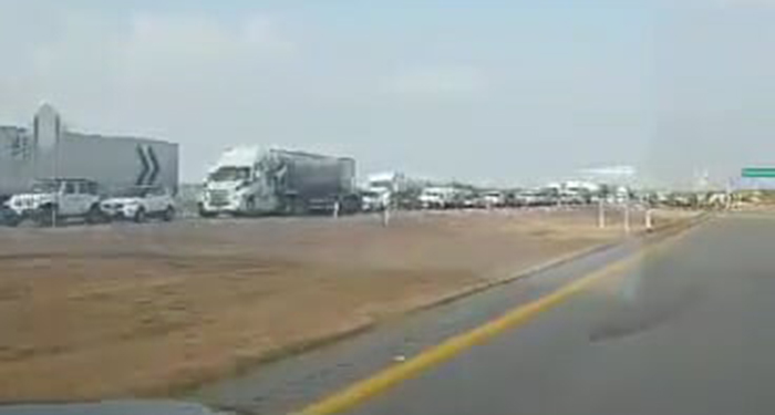 Se registran largas filas para ingresar a Reynosa desde Monterrey 1 532220856 791692913188439 1724657413448164633 n