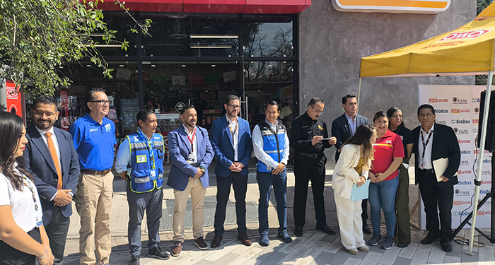 OXXO y BioBox presentan máquinas inteligentes de reciclaje en la UANL 1 534991856 1973845883350636 5830902691101712527 n