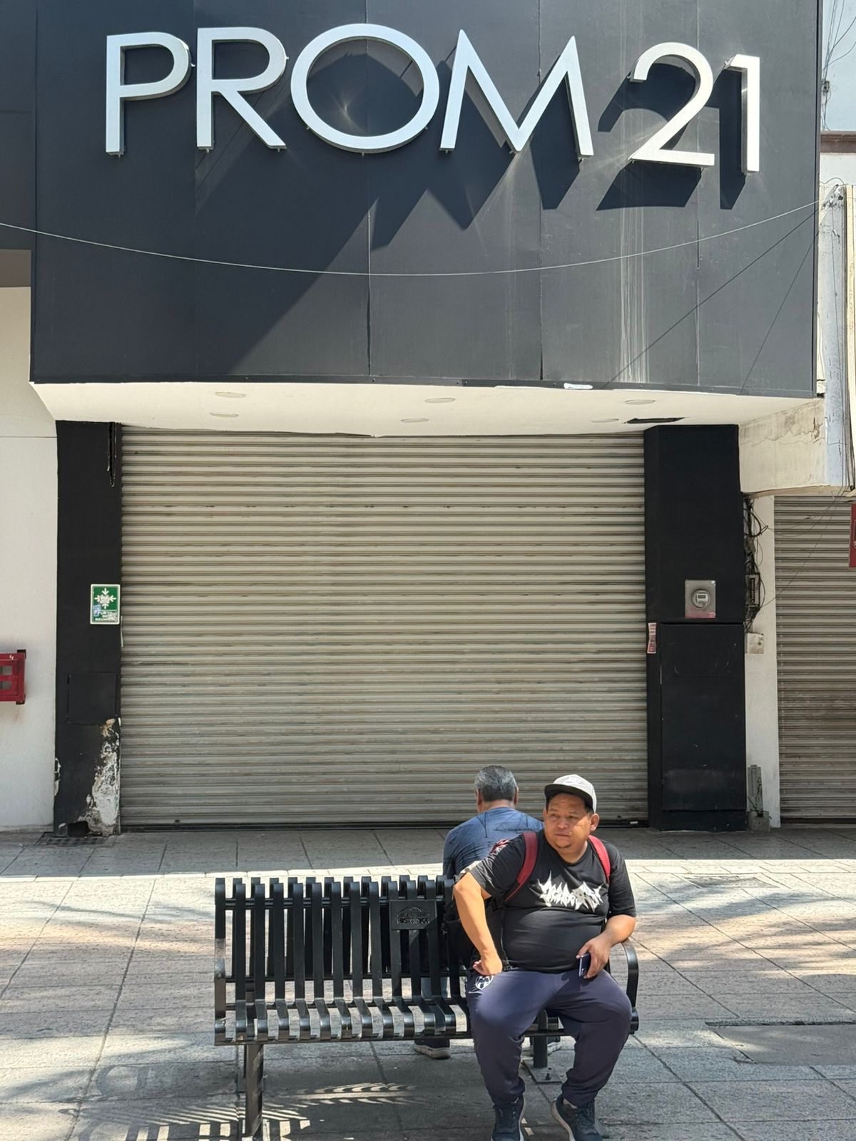 ‘Apagan’ a comercios cortes de energía eléctrica 1 536910256 1310396824082375 5373229365427859101 n