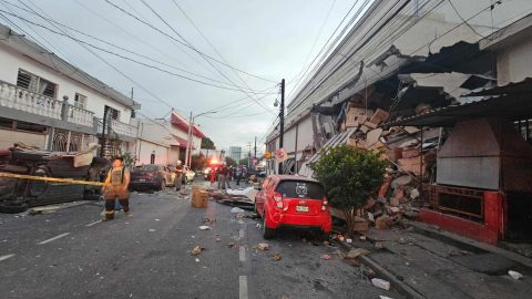 Explosión en negocio de Monterrey deja dos personas lesionadas y daños en viviendas 6 541182230 1164422412172349 7215790430991346216 n