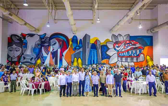 Destacó alcalde unidad y colaboración entre sindicato y Gobierno de Reynosa 1 ALCALDE 2 4