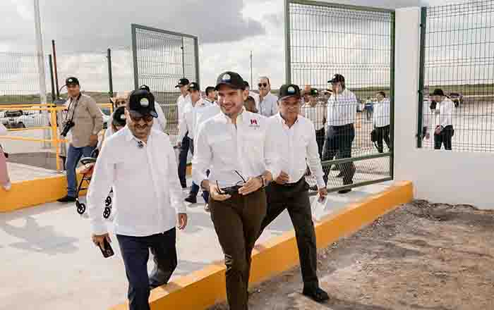 Alcalde Beto Granados recorre planta de tratamiento con secretario de Recursos Hidráulicos 1 BETO 2 1