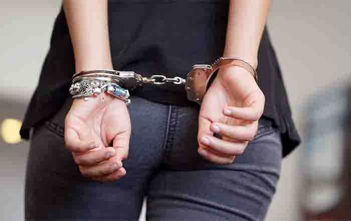 DETENIDA