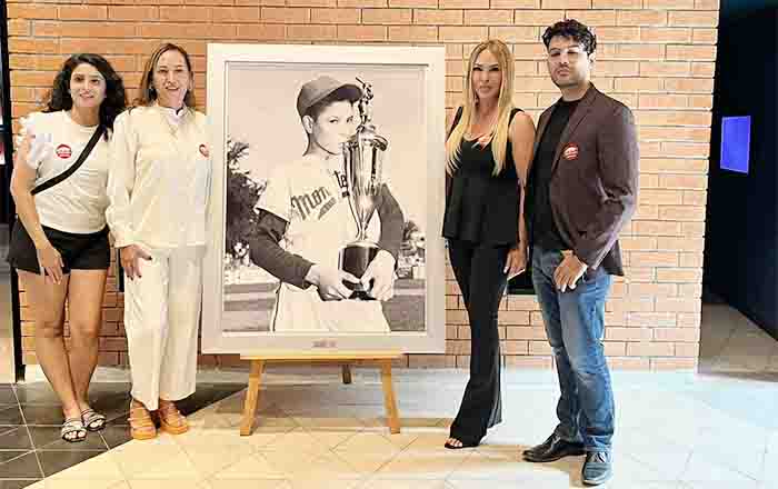 Inauguran exposición de Ángel Macías en Salón de la Fama 1 EXPO