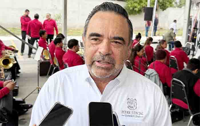 HERNAN DE LA GARZA