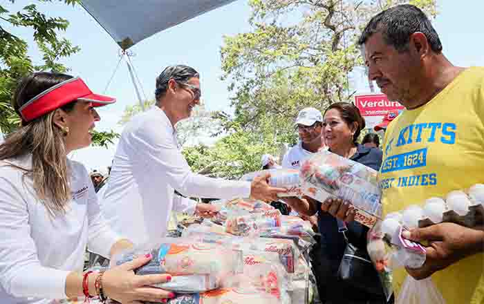 'Seguimos muy cerca de la gente': Erasmo, en jornada de 'Gobierno en tu colonia' 1 MADERO 2 3