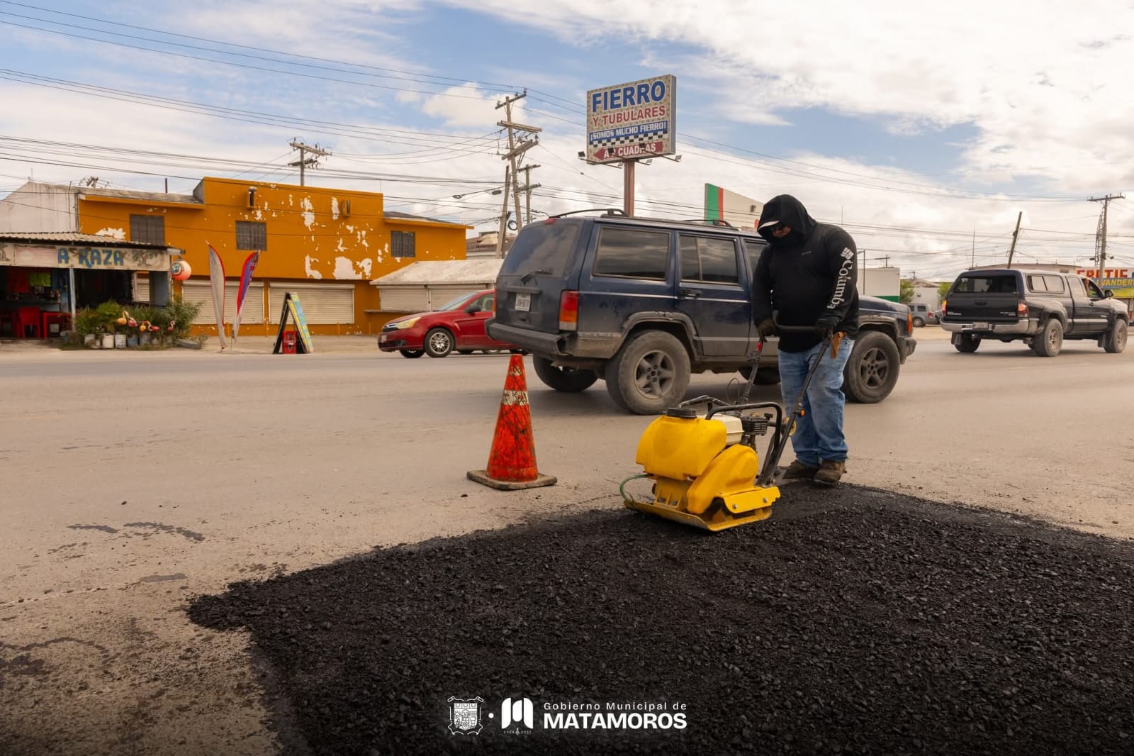 Gobierno de Beto Granados realiza trabajos de mejoramiento vial en la colonia Casablanca 1 ac9a9da2 e4a9 4dc6 8fa4 337e809f0911