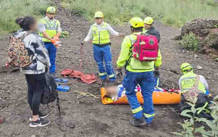 Cae hombre al cráter del volcán del Xitle; realizan rescate 1 CAIDA