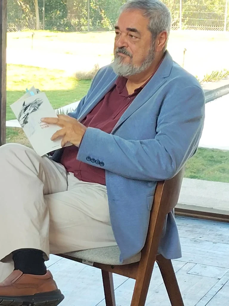 Presenta Carlos Aganzo su libro de poemas ‘Paraíso Claustral’ 2 566520643 1915739139290959 7918860075981651820 n
