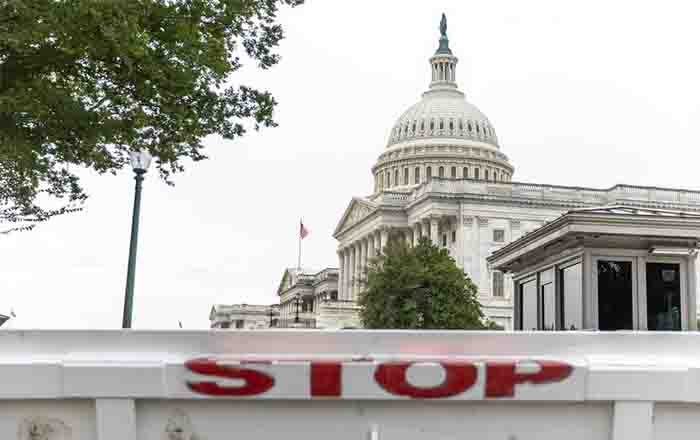 Senado de EU aprueba proyecto de ley para evitar cierre de Gobierno 1 CASA BLANCA