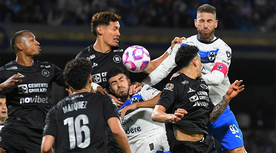 Cae Rayados 2-0 ante Cruz Azul previo al Clásico Regio 2 CRUZ AZUL