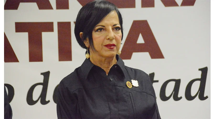 EVA REYES