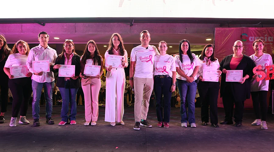 García se viste de rosa: miles de mujeres se unen a Bailetón 3 IMG 2397