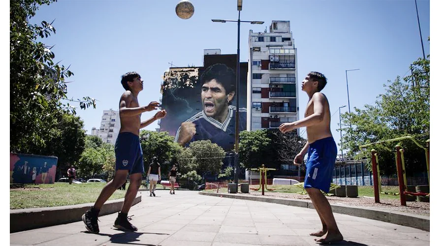 MARADONA