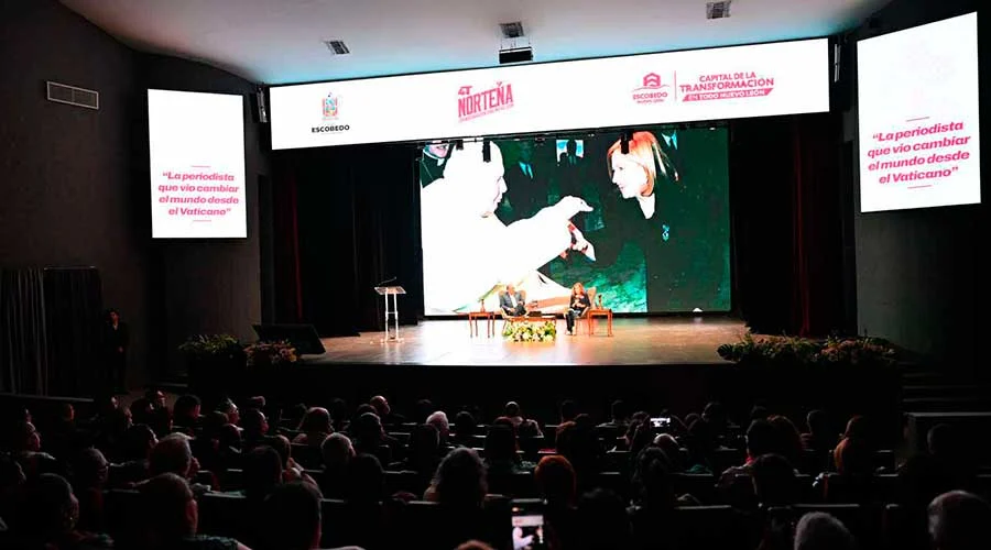 Valentina Alazraki, testigo de medio siglo de historia Papal 3 conferencia