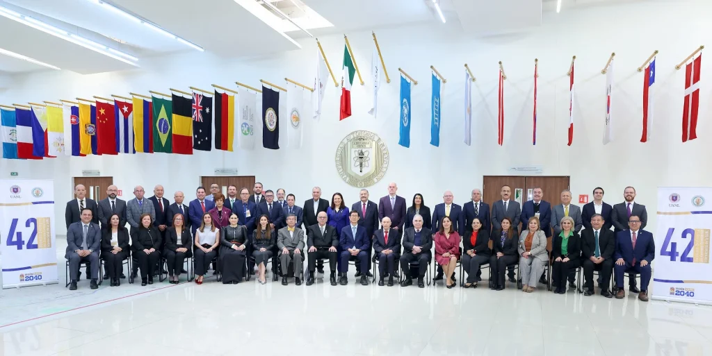 Fortalece UANL vinculación internacional 2 0E9A2674