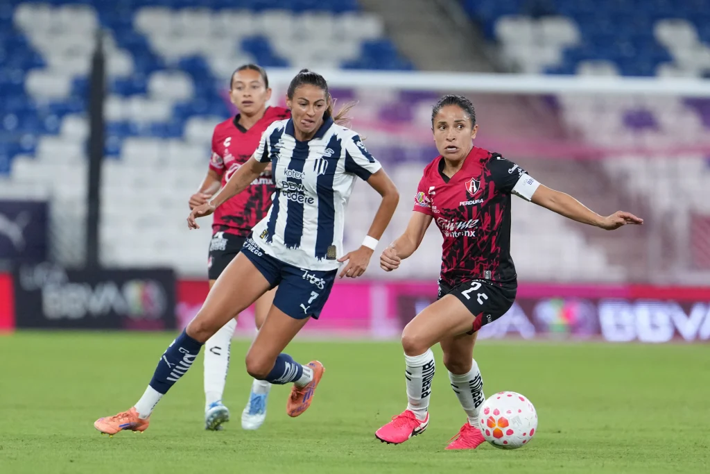 Cierra Rayadas con agónica victoria; sigue América en cuartos 6 568666162 1349651500135746 2918024021842267908 n