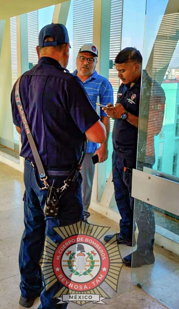 Falla en elevador del IMSS 270 moviliza a bomberos 1 576517974 839698385897612 3980107004166090387 n
