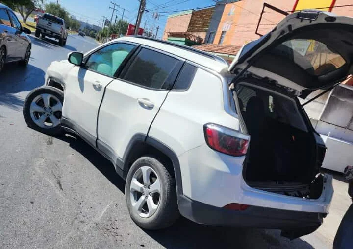 Conductora de Camaro rojo acude ante la FGJT; responderá por daños en accidente 1 579317878 1339805250857753 5356188408144541907 n