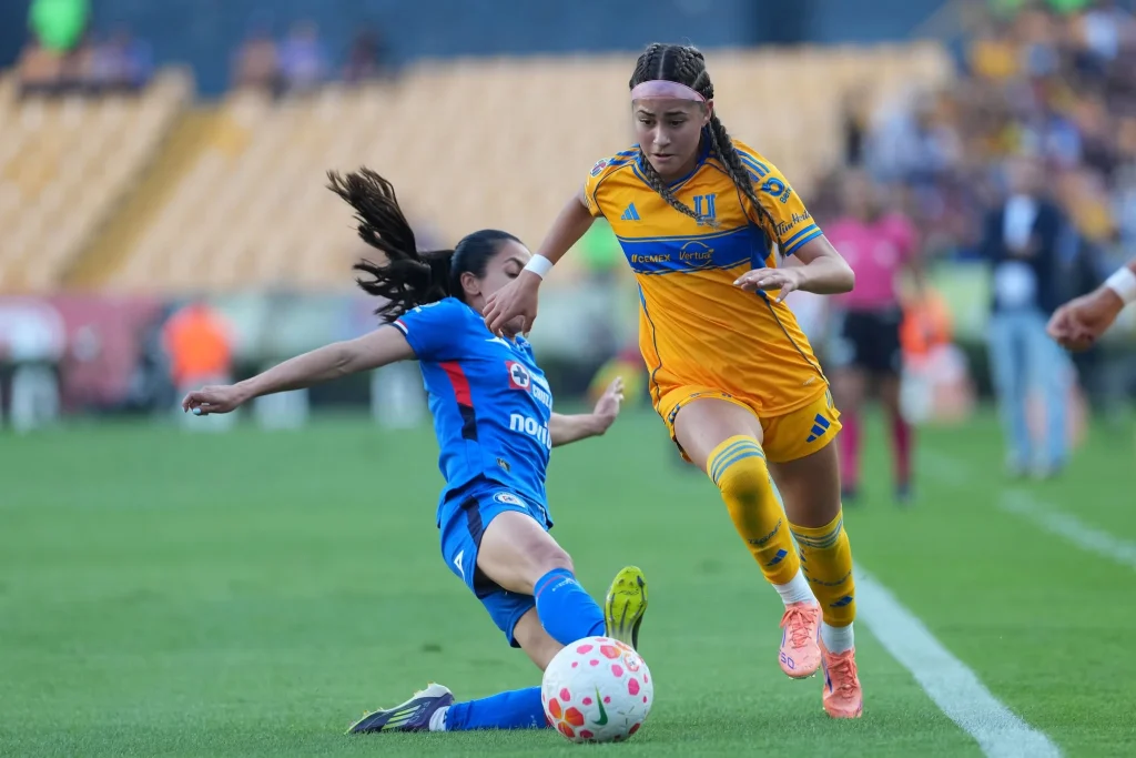 Tigres Femenil vence a Cruz Azul y está en la final 3 581987886 4431505590410997 3643393178850023371 n