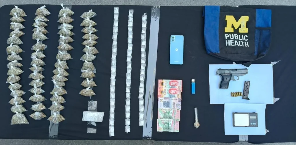 Caen hombres armados y con droga en Monterrey área metropolitana 2 581993280 4754288978130906 9077538874139329931 n