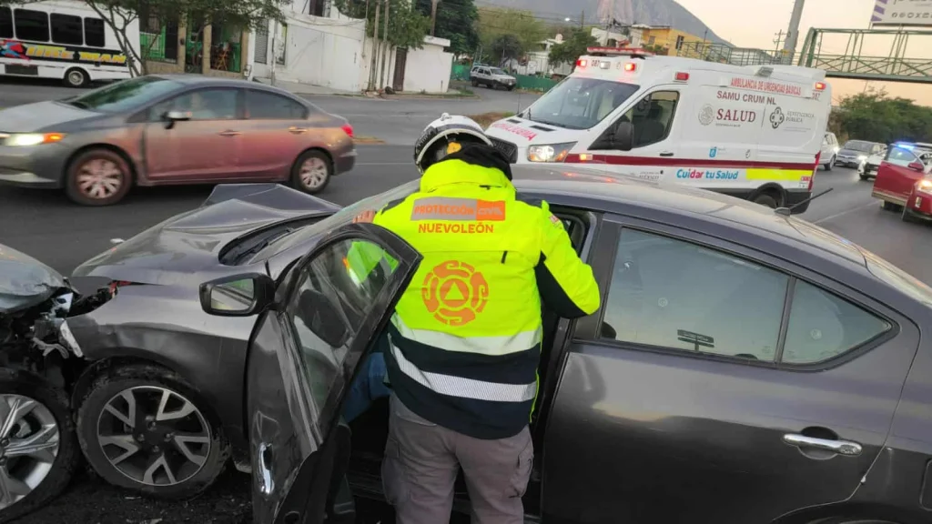 Choque múltiple deja tres lesionados en Guadalupe 2 582300094 774686255618286 4622288077678768325 n