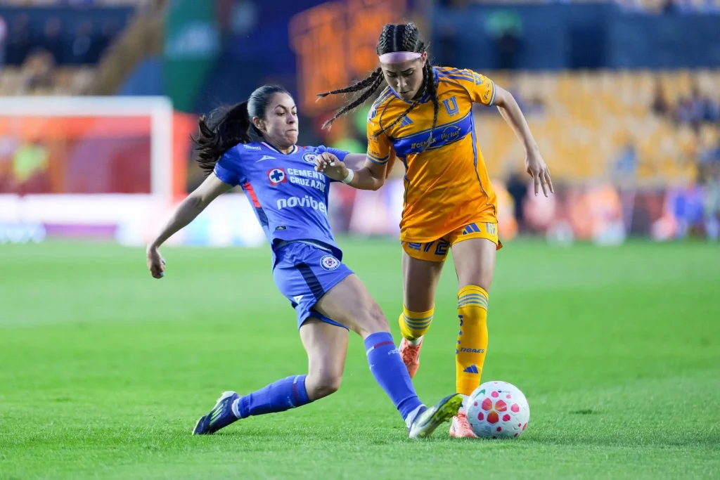 Tigres Femenil vence a Cruz Azul y está en la final 15 582323300 814440681350892 450564772510703680 n