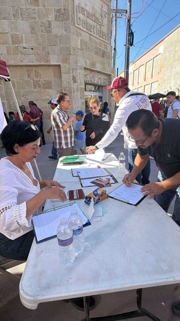 Morena instala mesa para recaudar firmas contra amparo de Cabeza de Vaca 1 582342532 1353033126611734 3119867972450281467 n