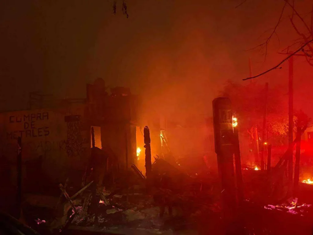 Hombre muere calcinado por incendio en vivienda de Pesquería 2 582414318 1459715671782171 2963835244964681348 n