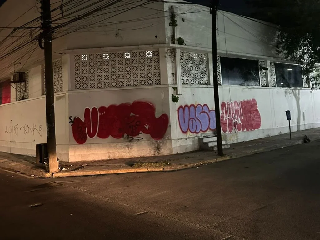 Detienen a grafiteros en Monterrey 2 582417865 1549899366024263 5628108881802294256 n