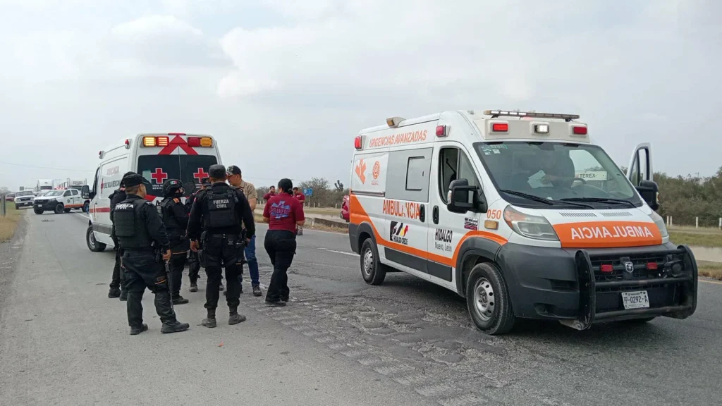 Vuelca patrulla de Fuerza Civil en Escobedo; siete policías lesionados 1 588119138 568526476355345 8518596615820300116 n