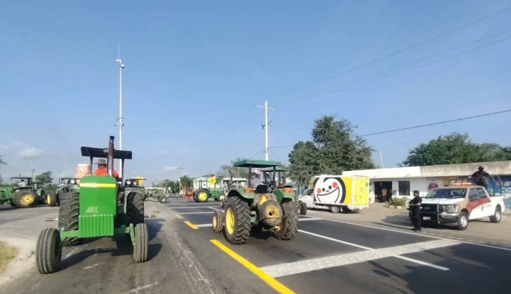 Circulación cerrada en ambos sentidos de la Carretera Tampico-Mante 1 588293251 2797634720628274 1406125646095099739 n
