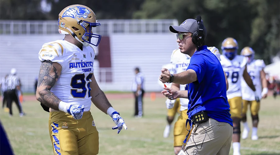 Auténticos se imponen a Águilas Blancas 27-24 2 AUTENTICOS 3