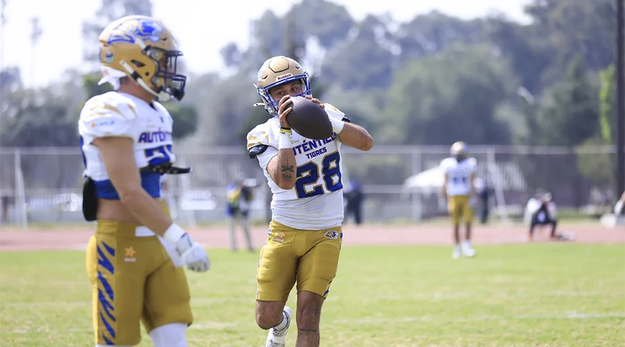 Auténticos se imponen a Águilas Blancas 27-24 3 AUTeNTICOS 4