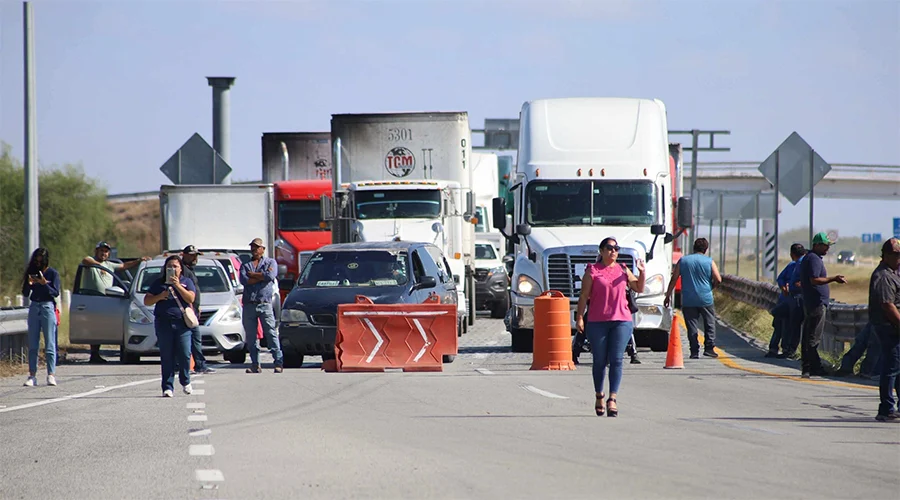 Descalifica Prieto protestas de agricultores y transportistas 1 BLOQUEO 44