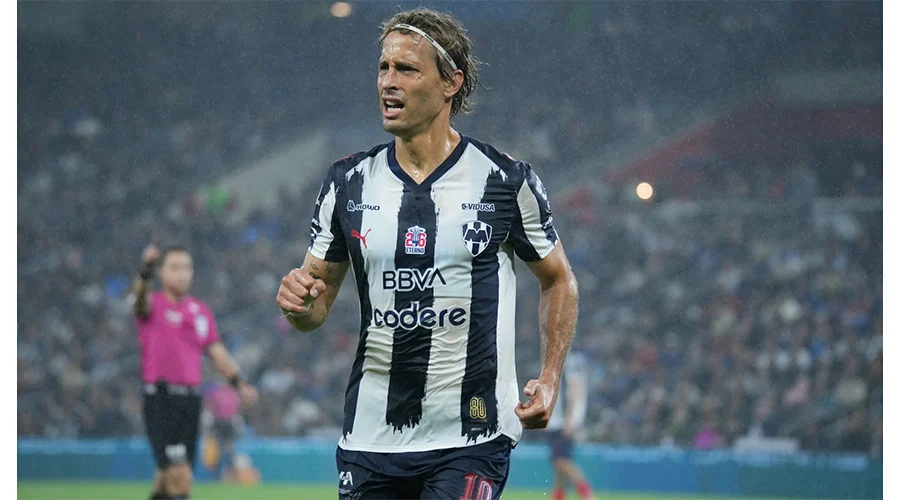 Monterrey sorprende y toma ventaja 2-0 en la ida ante América 11 CANALES 8