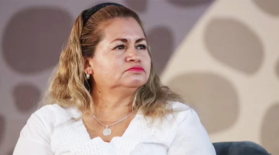 CECI FLORES