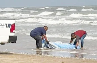 Joven pierde la vida en Playa Bagdad tras ser arrastrado por la corriente 1 CUERPO 22