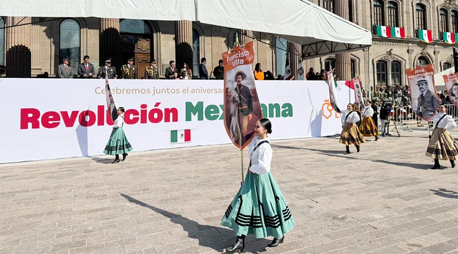 DESFILE NL