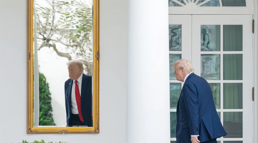 DONALD TRUMP 00