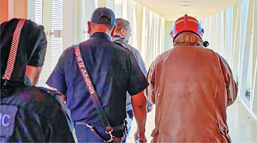Falla en elevador del IMSS 270 moviliza a bomberos
