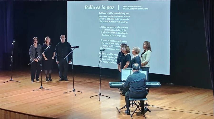 Rinden homenaje al maestro José Hernández Gama 1 REQUIEM 22