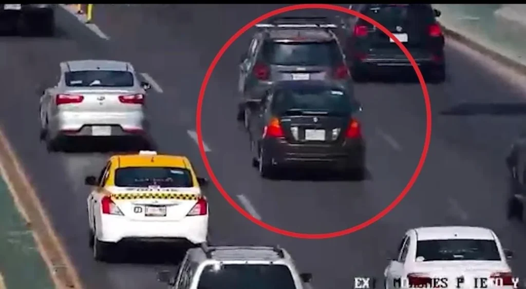 Detienen a sospechosos en auto utilizado en robo a casa habitación 2 WhatsApp Image 2025 11 04 at 3.11.38 PM 1