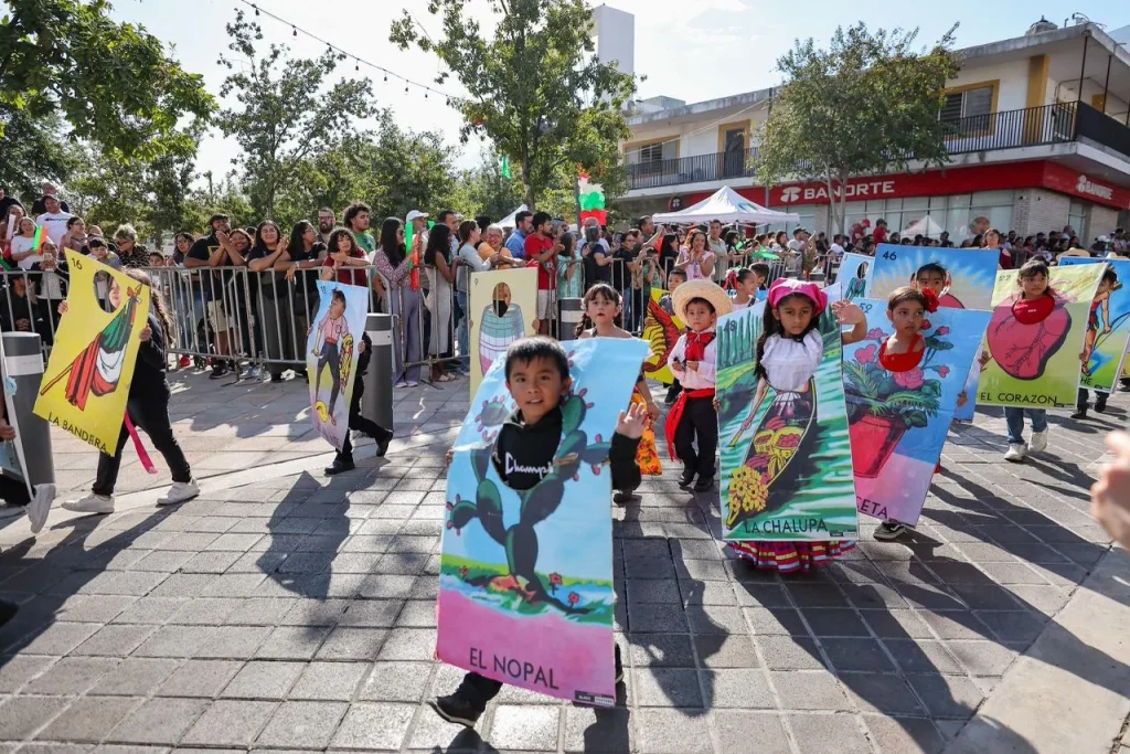 Participan más de 3 mil sampetrinos en el desfile conmemorativo de la Revolución Mexicana 5 WhatsApp Image 2025 11 17 at 1.36.41 PM 1